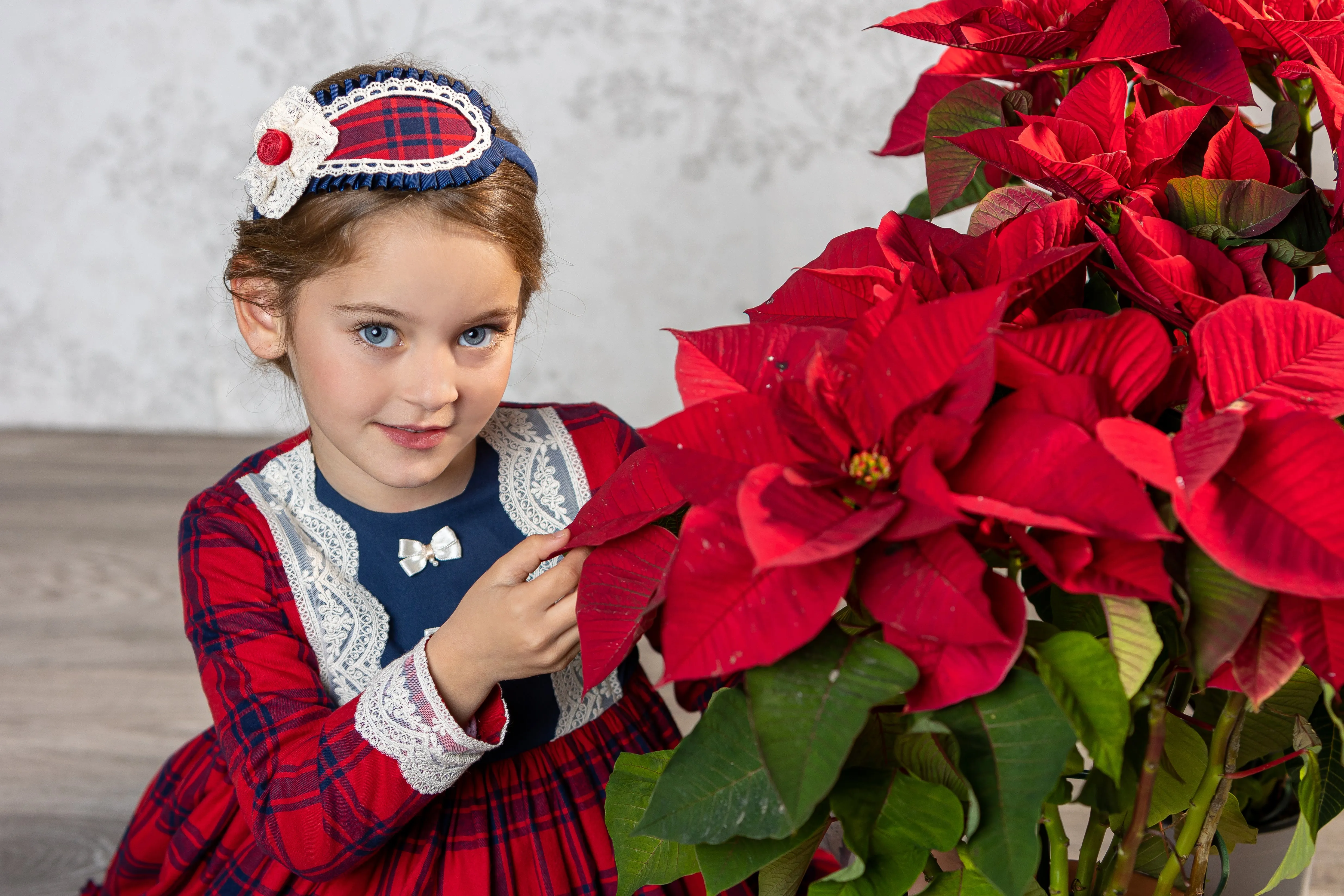 Abuela Tata AW24 - Girls Red & Navy Check Dress & Headpiece