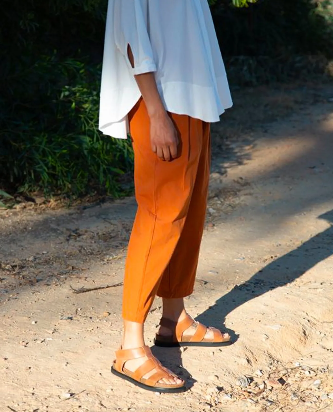 Enola Organic Cotton Trousers In Caramel