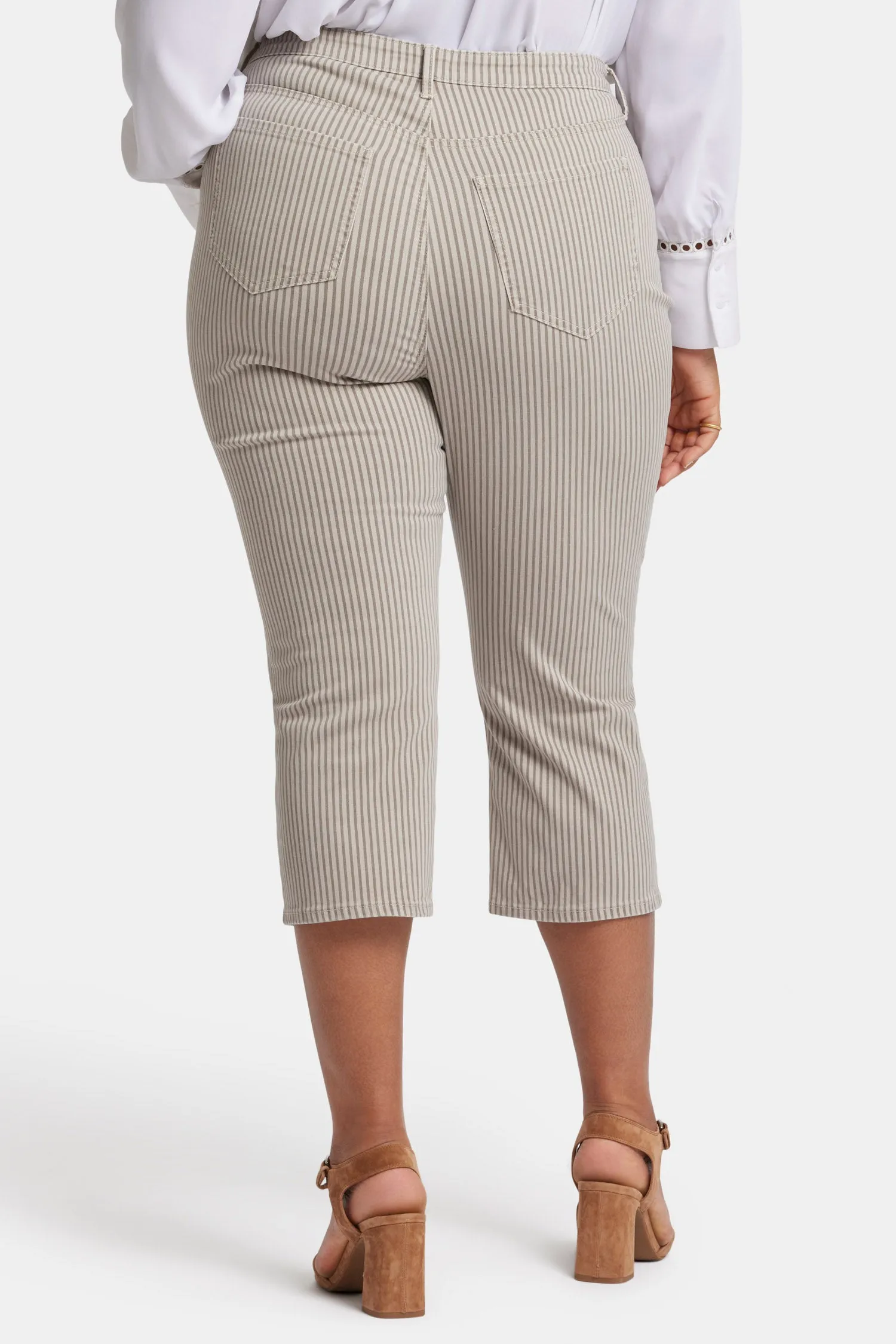 Joni Relaxed Capri Jeans In Plus Size - Sandbar Stripe