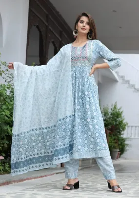 Nayara Cut Plus Size Cotton Printed Kurti With Pant and Dupatta Set