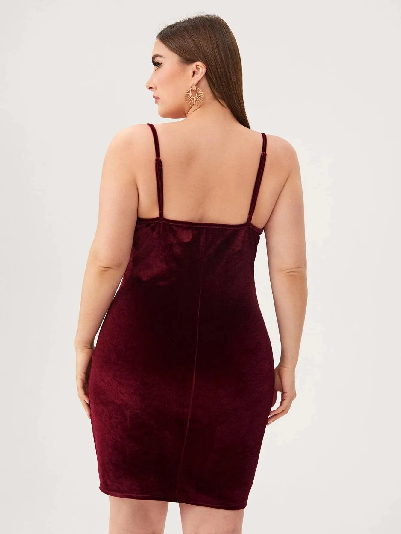 Vestido Curto Aveludado Plus Size - Selina